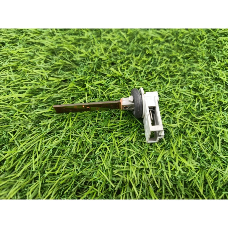 Датчик температуры (электрика / датчики) Volkswagen Tiguan 5N 2011 1.4 CAVA 4b0820539