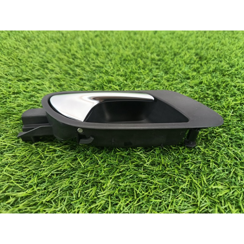 Ручка двери внутренняя (салон) Volkswagen Tiguan 5N 2011 1.4 CAVA 5n1837114