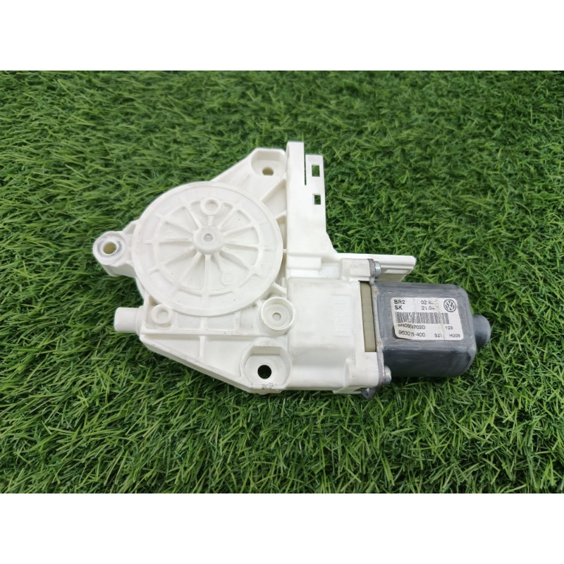 Мотор стеклоподъемника (электрика) Volkswagen Tiguan 5N 2011 1.4 CAVA 5n0959702d