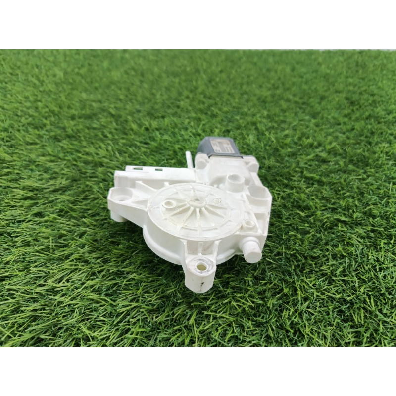 Мотор стеклоподъемника (электрика) Volkswagen Tiguan 5N 2011 1.4 CAVA 5n0959701d