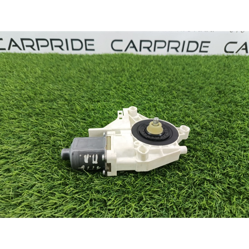 Мотор стеклоподъемника (электрика) Volkswagen Tiguan 5N 2011 1.4 CAVA 5n0959701d