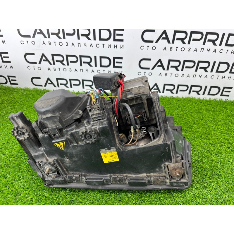 Фара (оптика) BMW 7-series E38 1996 M60B40 0301043272