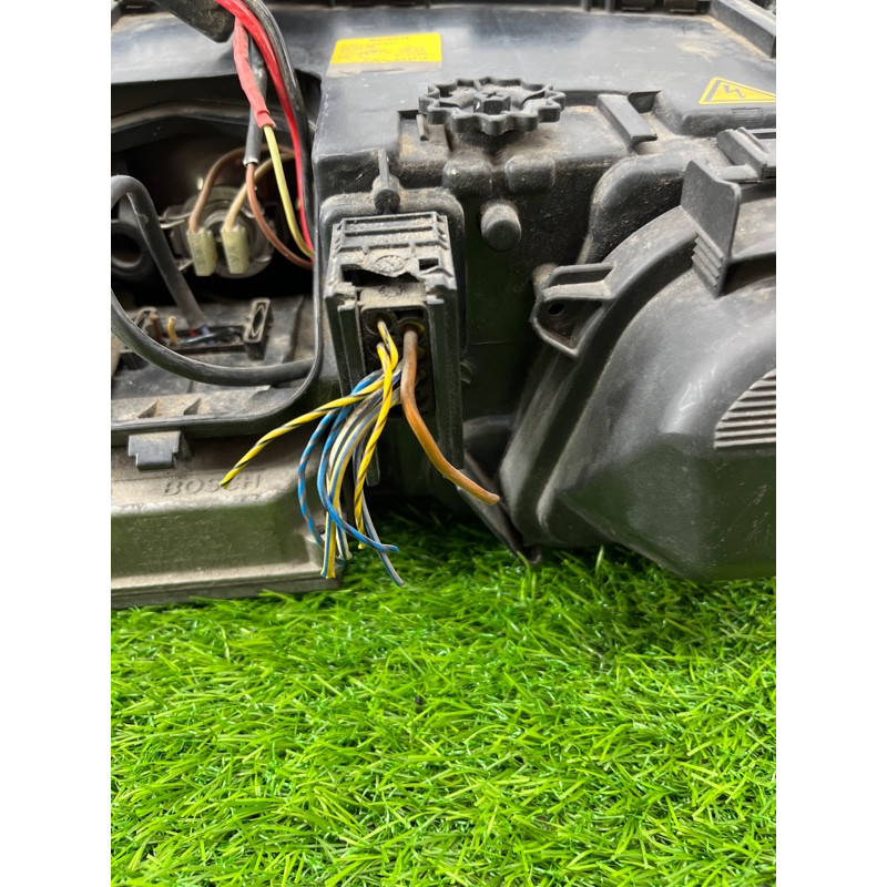 Фара (оптика) BMW 7-series E38 1996 M60B40 0301043272