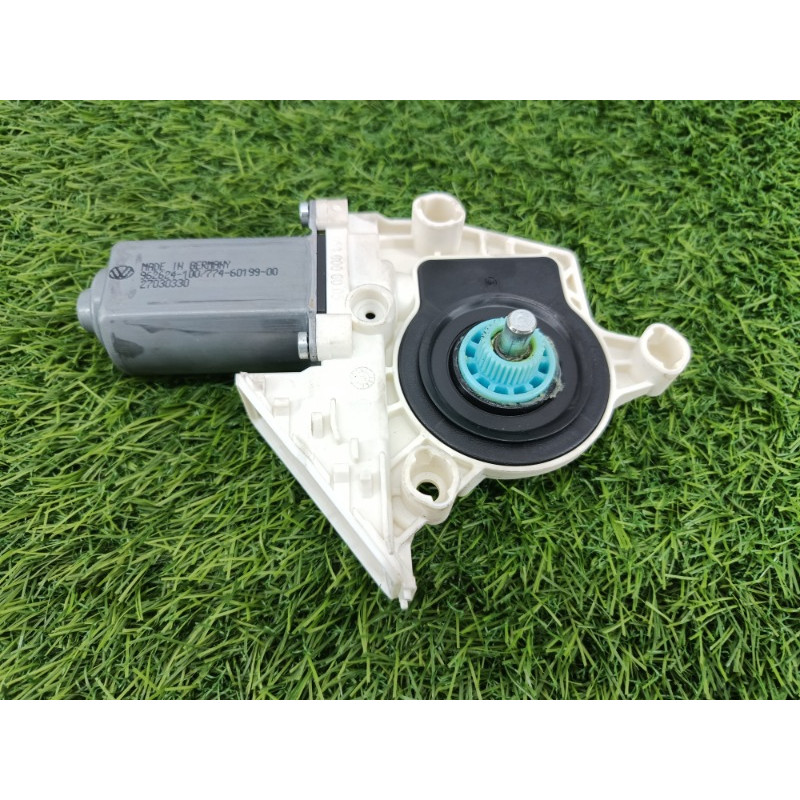 Мотор стеклоподъемника (электрика) Volkswagen Tiguan 5N 2011 1.4 CAVA 5n0959703d