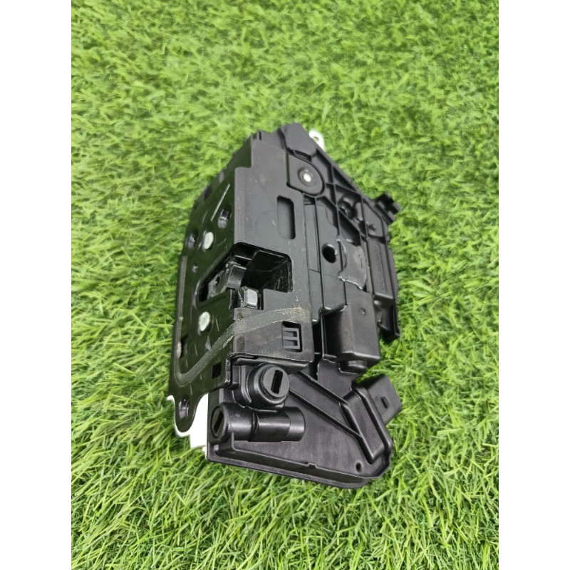 Замок двери (кузов и элементы) Volkswagen Tiguan 5N 2011 1.4 CAVA 5N0839016D