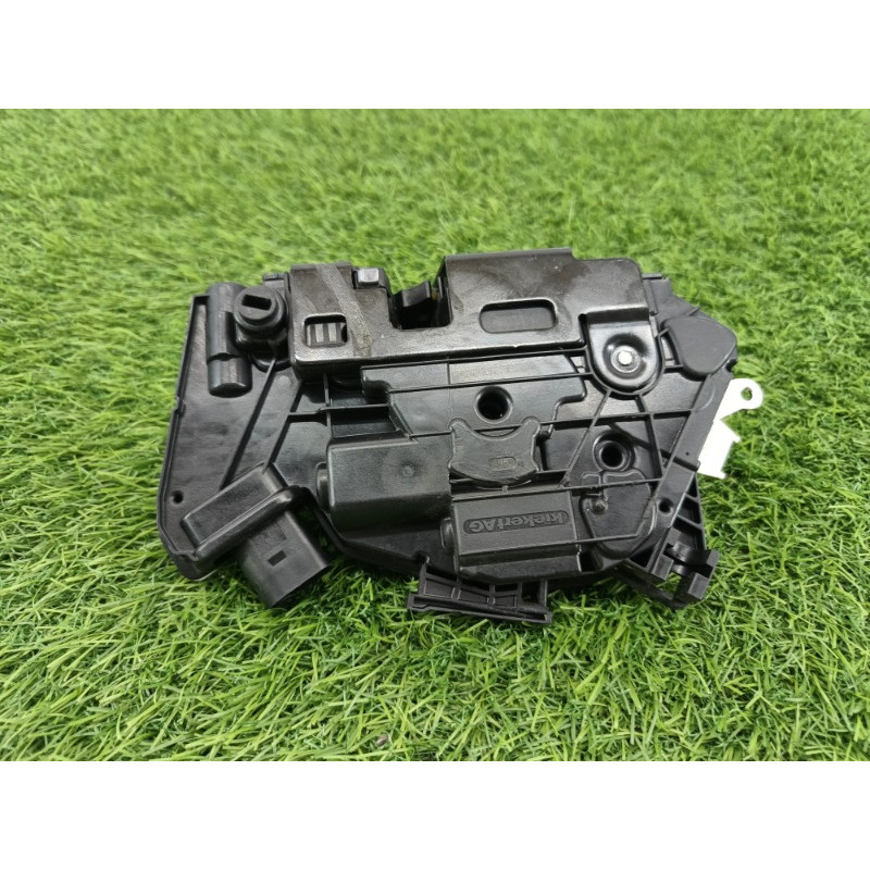 Замок двери (кузов и элементы) Volkswagen Tiguan 5N 2011 1.4 CAVA 5N0839016D