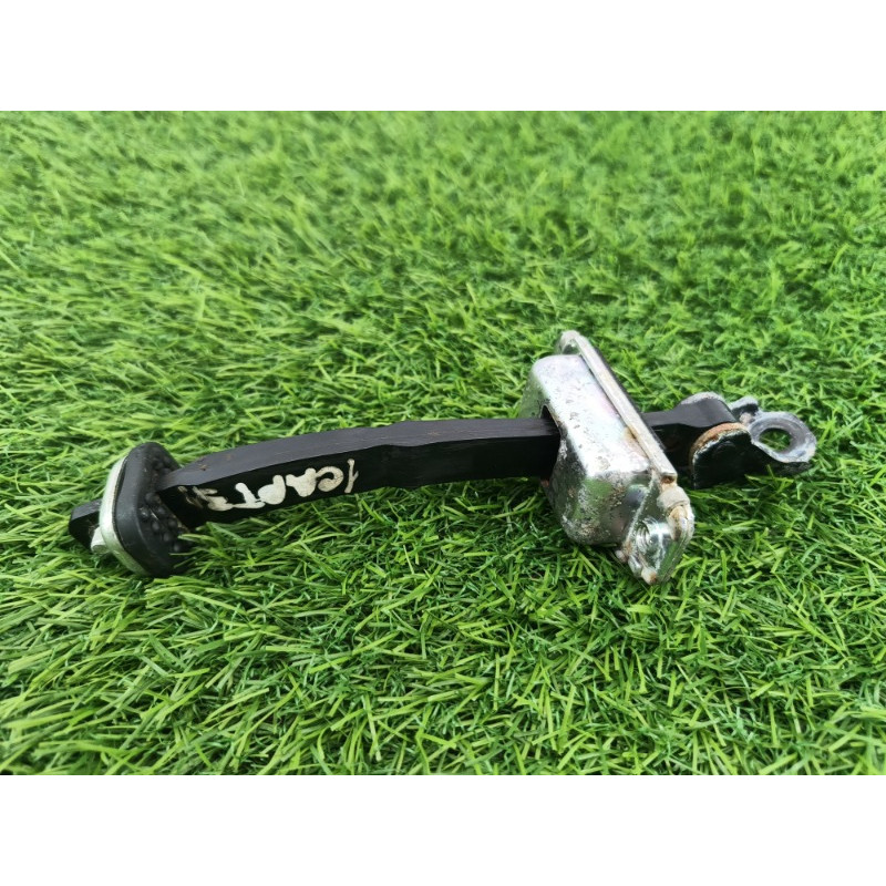 Ограничитель двери (кузов и элементы) Chevrolet Captiva C140 2011 2.2 D (z22d1) 95929942