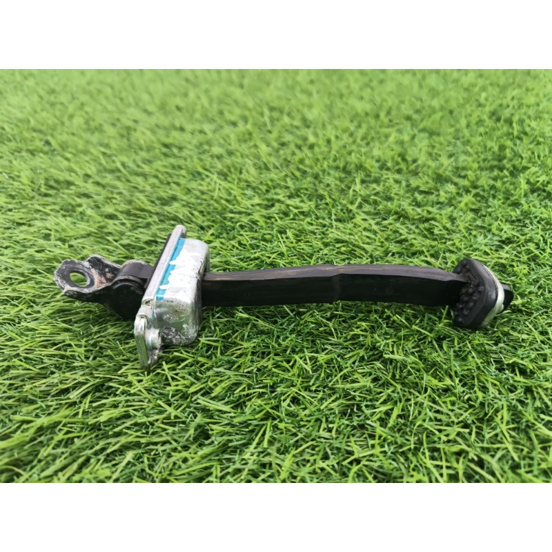 Ограничитель двери (кузов и элементы) Chevrolet Captiva C140 2011 2.2 D (z22d1) 95929941