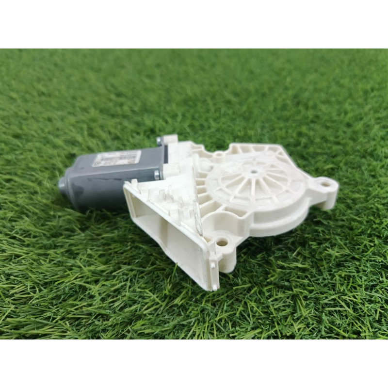 Мотор стеклоподъемника (электрика) Volkswagen Tiguan 5N 2011 1.4 CAVA 5n0959704d