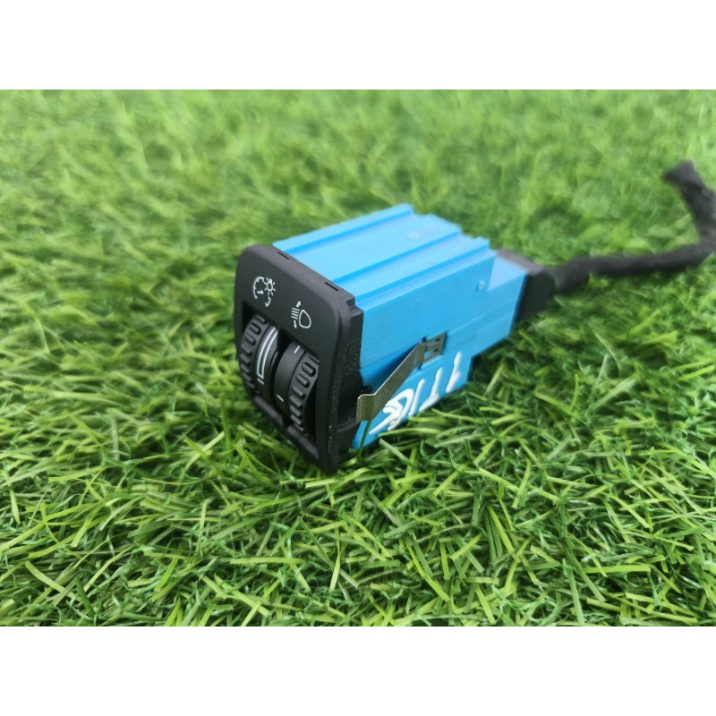 Кнопка корректора фар (электрика / кнопки) Volkswagen Tiguan 5N 2011 1.4 CAVA 5n0941333