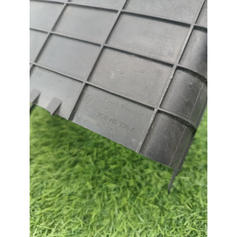 Крышка аккумулятора (кузов и элементы) Volkswagen Tiguan 5N 2011 1.4 CAVA 3c0915336a