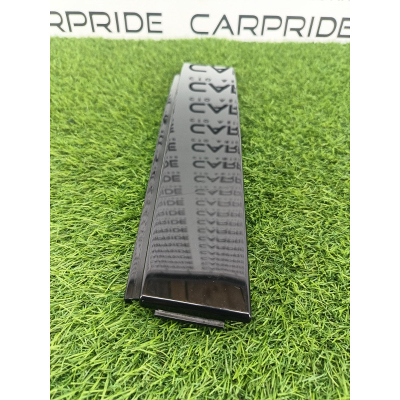 Накладка двери боковая (кузов и элементы) Volkswagen Tiguan 5N 2011 1.4 CAVA 5n0839902a