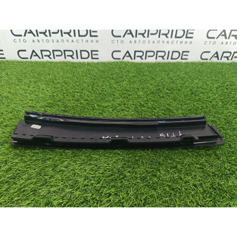 Накладка двери боковая (кузов и элементы) Volkswagen Tiguan 5N 2011 1.4 CAVA 5n0839902a