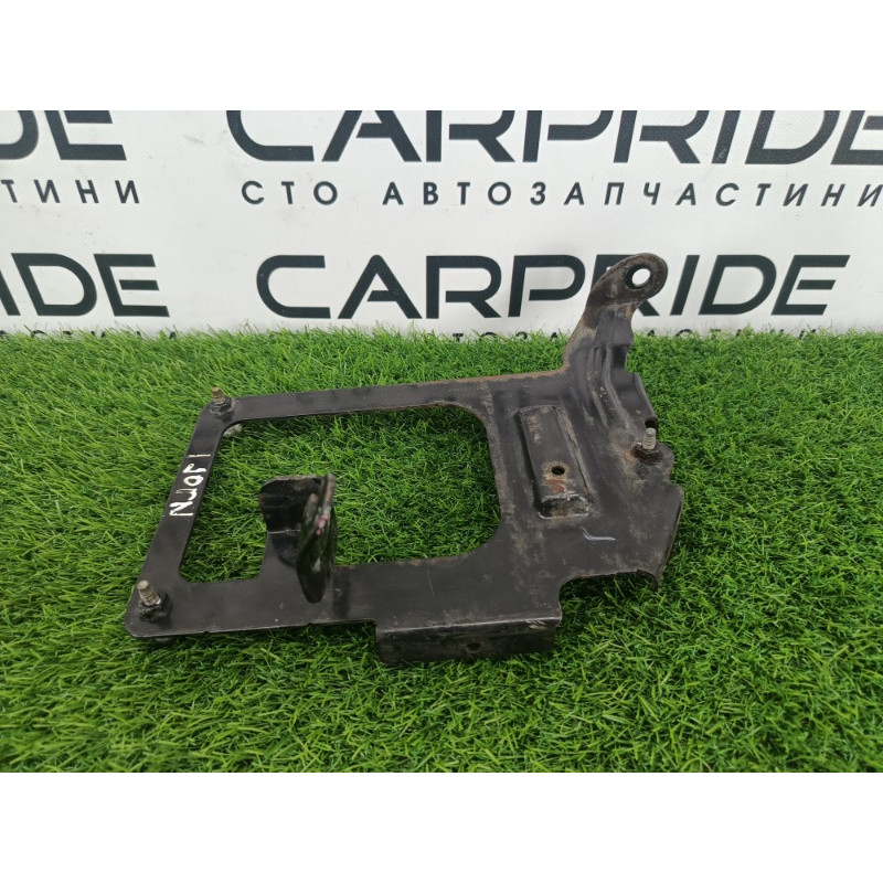 Кронштейн блока управления (кузов и элементы) Dodge Journey SXT 2014 3.6 68082660aa