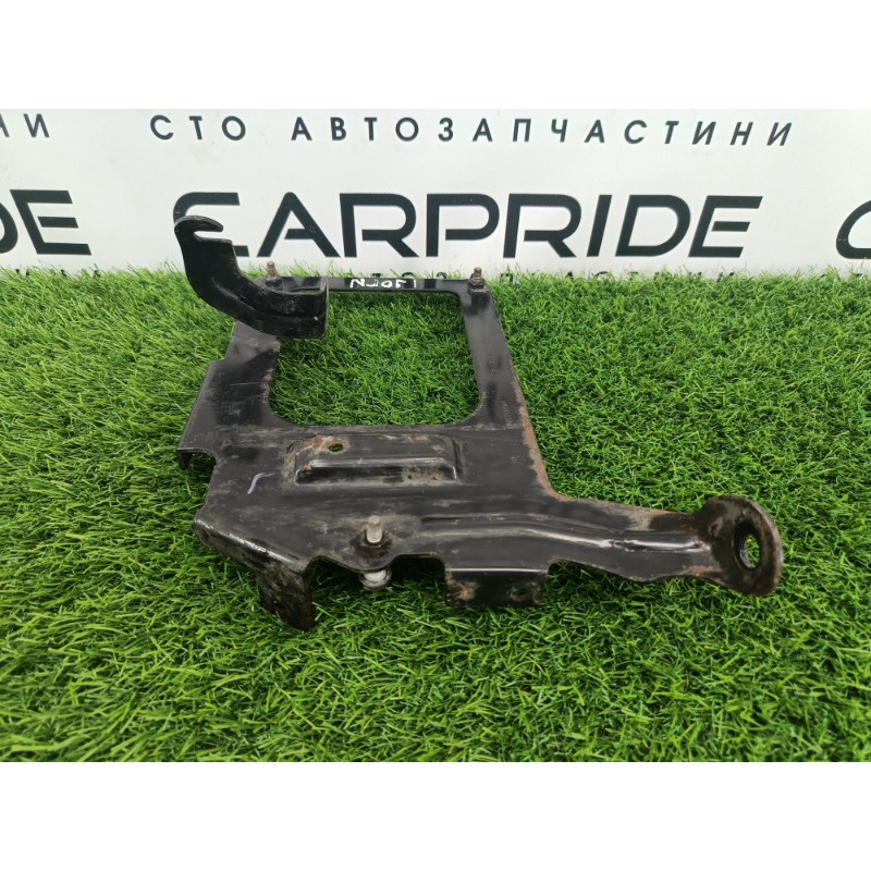 Кронштейн блока управления (кузов и элементы) Dodge Journey SXT 2014 3.6 68082660aa