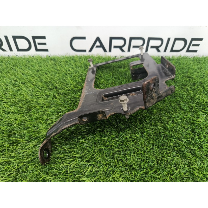 Кронштейн блока управления (кузов и элементы) Dodge Journey SXT 2014 3.6 68082660aa