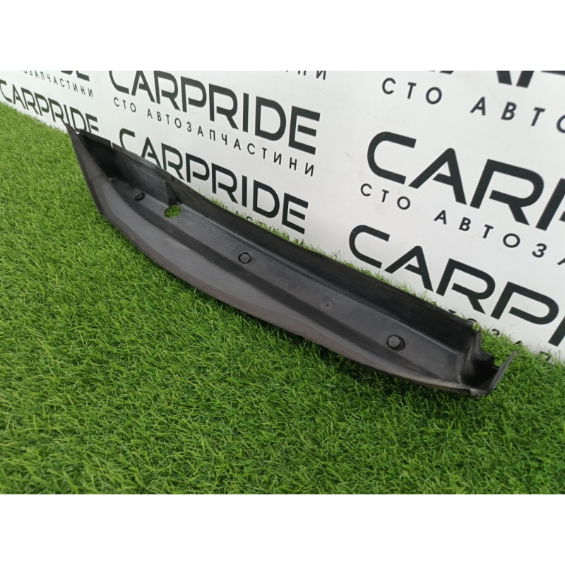 Уплотнитель крыла (кузов и элементы) Mercedes-Benz E-class w212 2013 2.2 CDI a2128890125