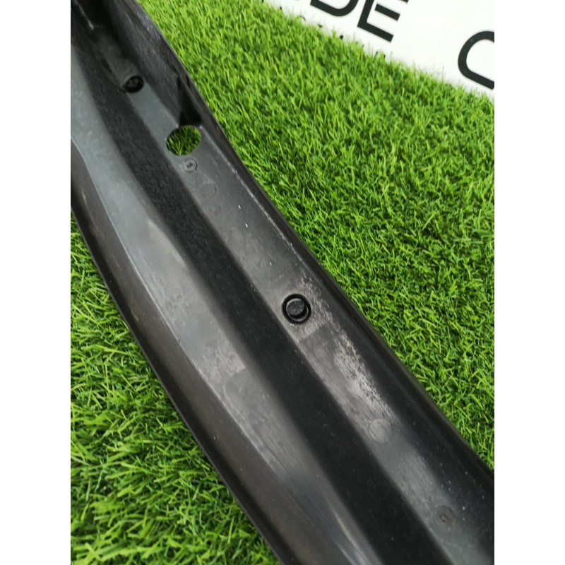 Уплотнитель крыла (кузов и элементы) Mercedes-Benz E-class w212 2013 2.2 CDI a2128890125