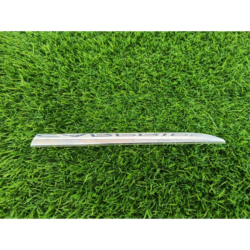 Молдинг крыла (кузов и элементы) Mercedes-Benz E-class w212 2013 2.2 CDI A 212 690 44 82