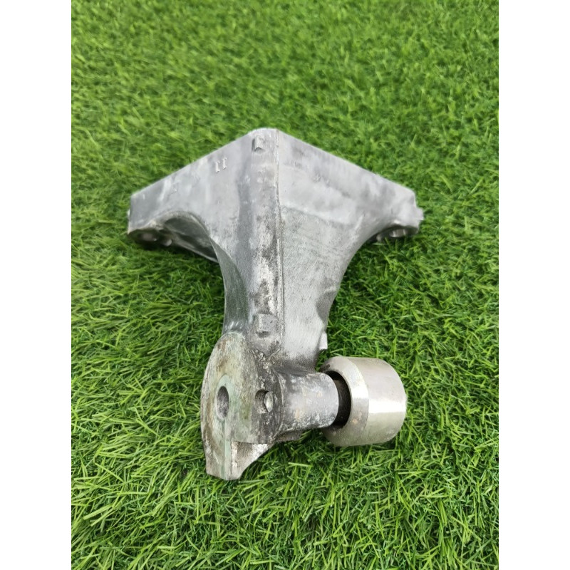 Кронштейн двигателя (кронштейны двигателя) Subaru Legacy BN 2016 2.5 1508201296