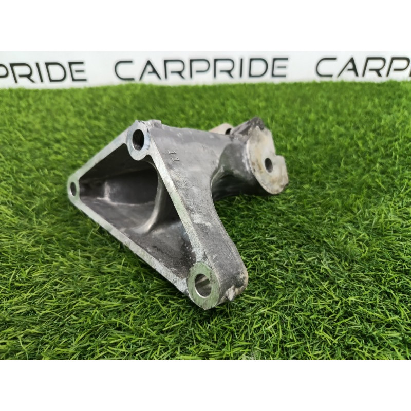 Кронштейн двигателя (кронштейны двигателя) Subaru Legacy BN 2016 2.5 1508201296