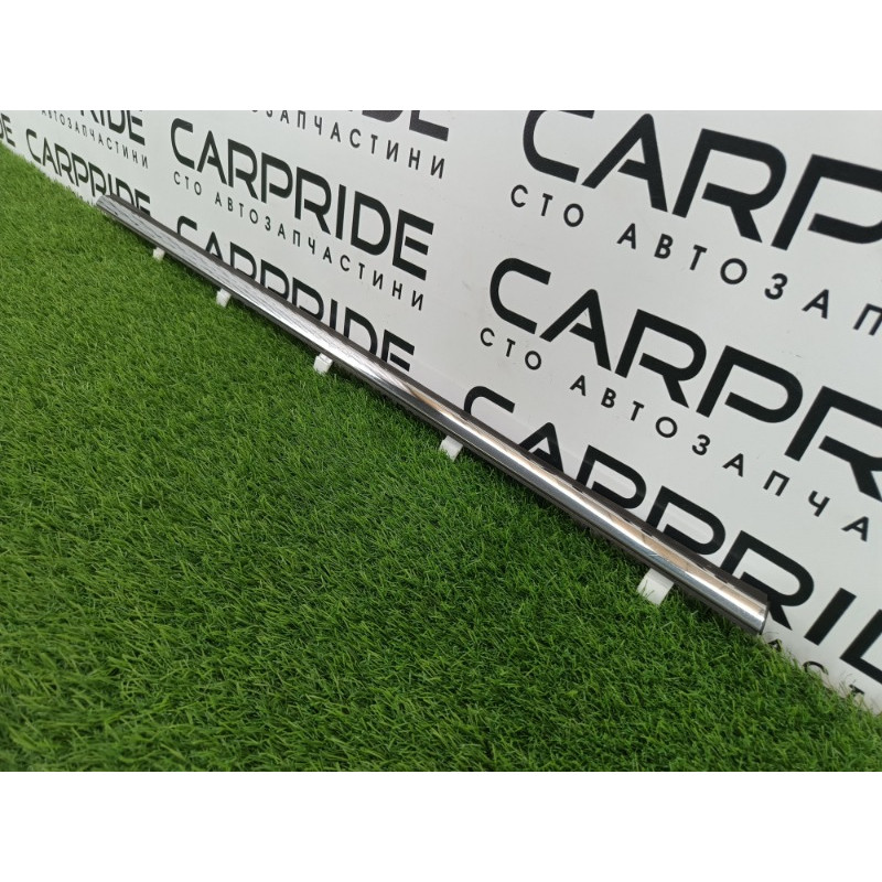 Молдинг стекла (кузов и элементы) Chevrolet Captiva C140 2011 2.2 D (z22d1) 20957026