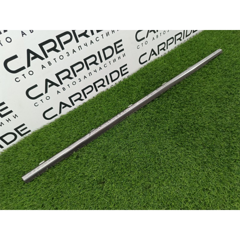 Молдинг стекла (кузов и элементы) Chevrolet Captiva C140 2011 2.2 D (z22d1) 20957026