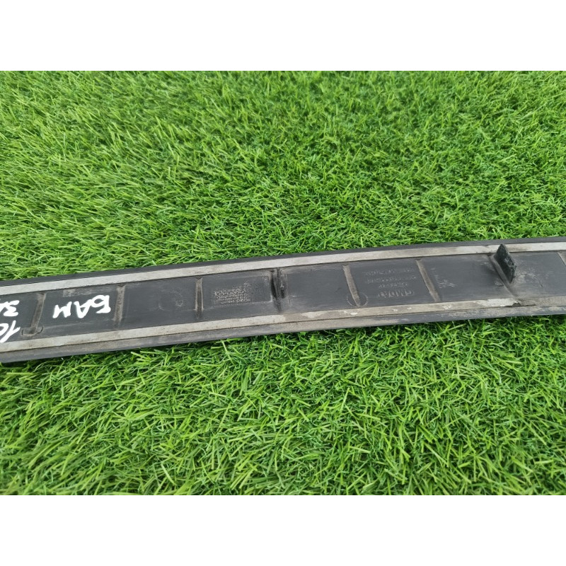 Накладка на бампер (кузов и элементы) Chevrolet Captiva C140 2011 2.2 D (z22d1) 96433212