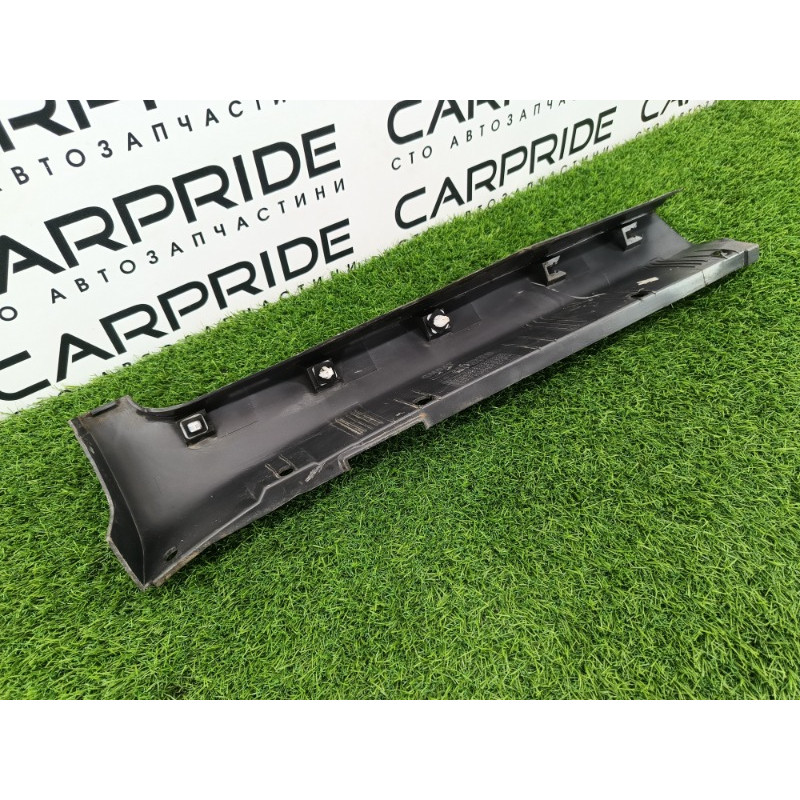 Накладка на порог (кузов и элементы) Chevrolet Captiva C140 2011 2.2 D (z22d1) 22737920