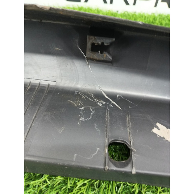 Накладка на порог (кузов и элементы) Chevrolet Captiva C140 2011 2.2 D (z22d1) 22737920