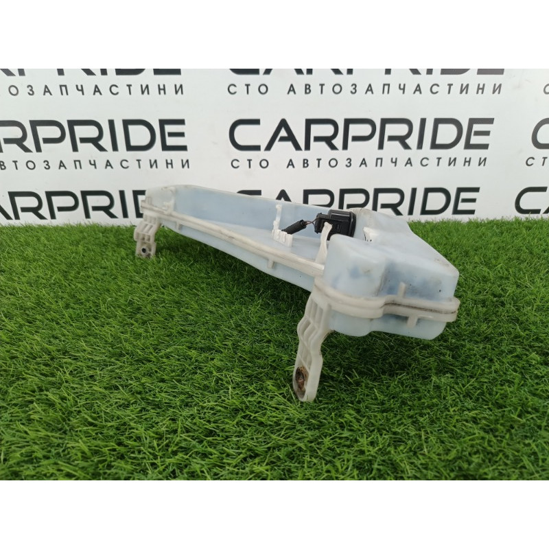 Бачок омывателя (кузов и элементы) AUDI A6 C7 2011 2.0 tdi 4g8955451c