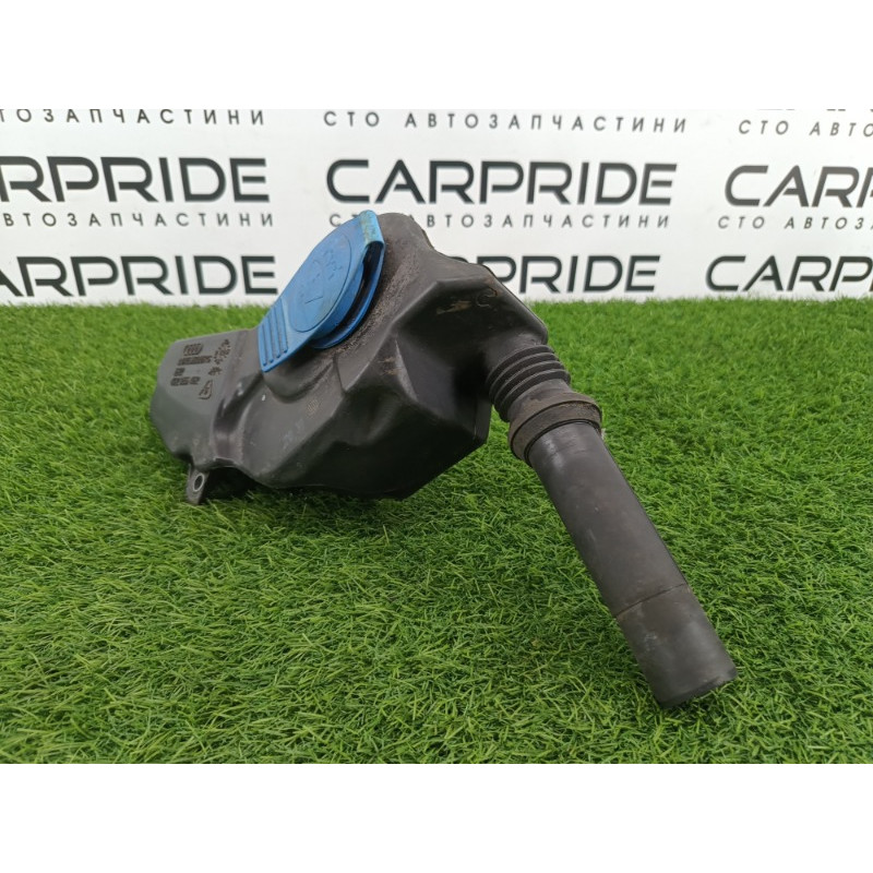 Бачок омывателя (кузов и элементы) AUDI A6 C7 2011 2.0 tdi 4g2955462