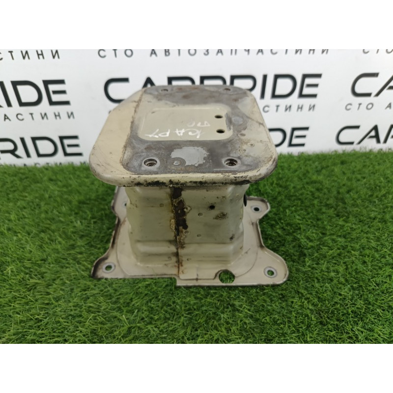 Кронштейн усилителя бампера (стекла и зеркала) Chevrolet Captiva C140 2011 2.2 D (z22d1) 94551355