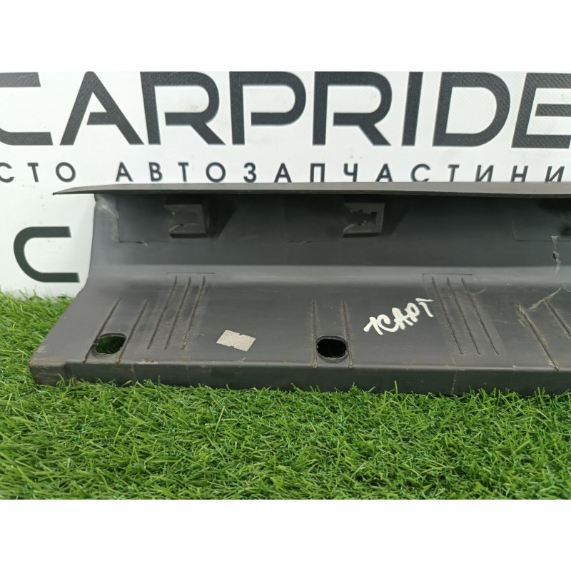 Накладка на поріг (кузов і елементи) Chevrolet Captiva C140 2011 2.2 D (z22d1) 22737921