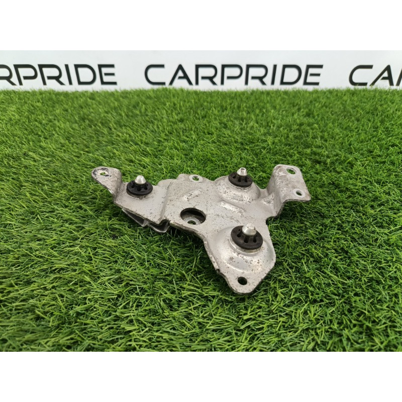 Кронштейн (двигатель и элементы) AUDI A6 C7 2011 2.0 tdi 4g0614235