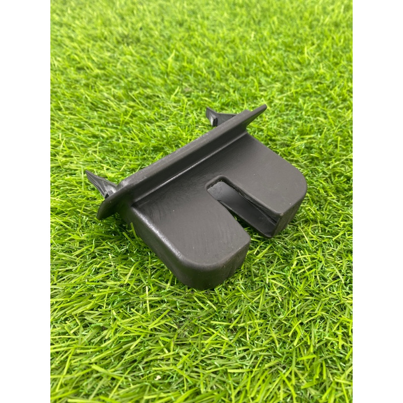 Накладка замка крышки багажника (салон) AUDI A6 C7 2011 2.0 tdi 4h0827520