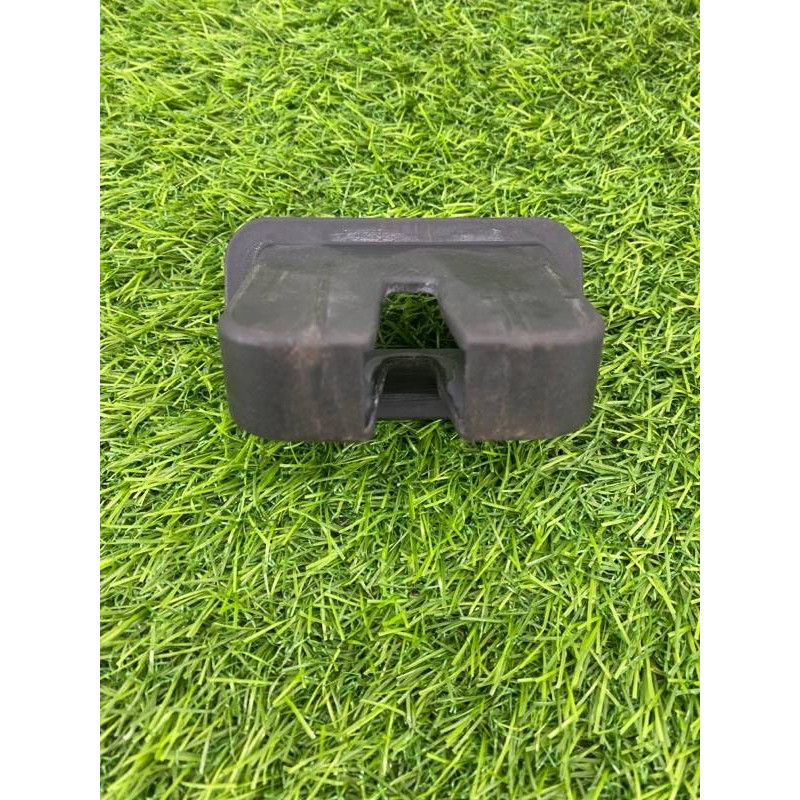 Накладка замка крышки багажника (салон) AUDI A6 C7 2011 2.0 tdi 4h0827520