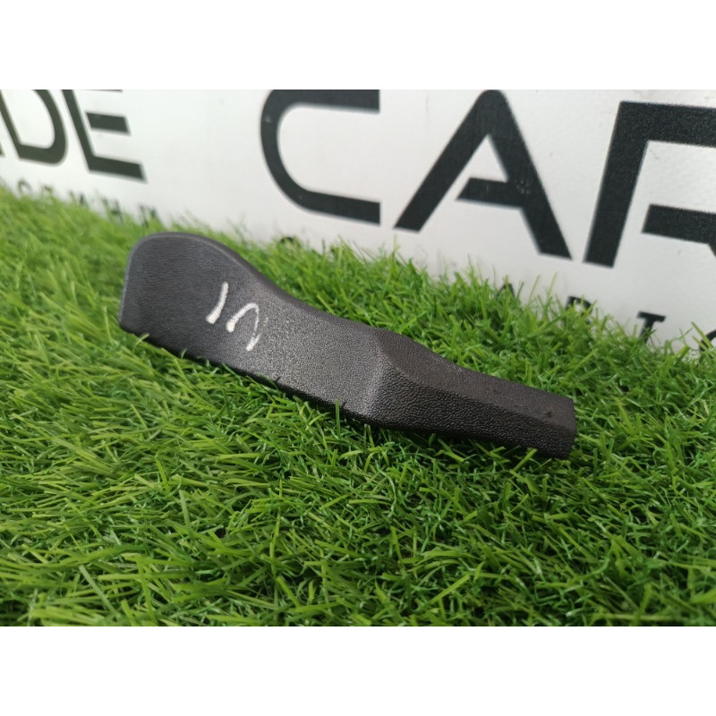 Накладка петли капота (кузов и элементы) AUDI A6 C7 2011 2.0 tdi 4g8823630