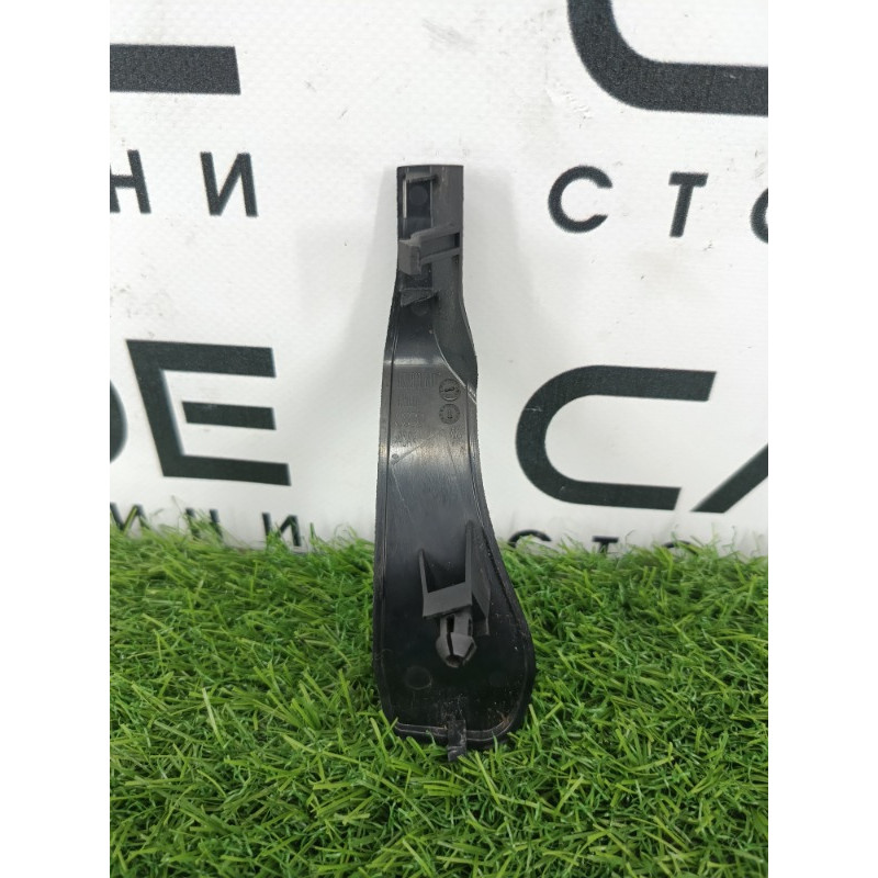 Накладка петли капота (кузов и элементы) AUDI A6 C7 2011 2.0 tdi 4g8823630