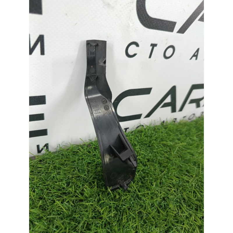 Накладка петли капота (кузов и элементы) AUDI A6 C7 2011 2.0 tdi 4g8823630