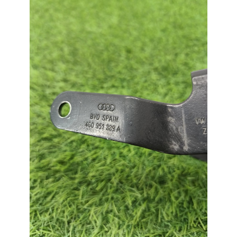 Кронштейн (двигатель и элементы) AUDI A6 C7 2011 2.0 tdi 4g0951229a