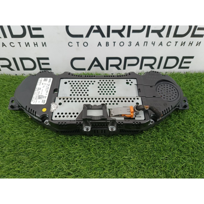 Панель приладів (салон) AUDI A6 C7 2011 2.0 tdi 4G8920950D