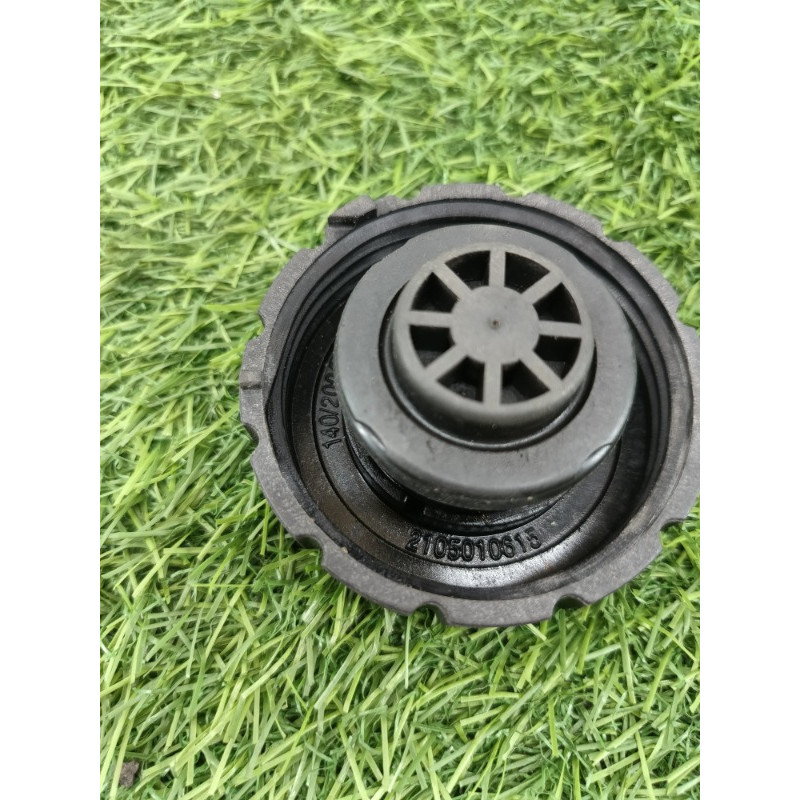 Крышка расширительного бачка (система охлаждения) Mercedes-Benz E-class w212 2013 2.2 CDI a2105010615