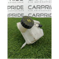 Бачок тормозной жидкости