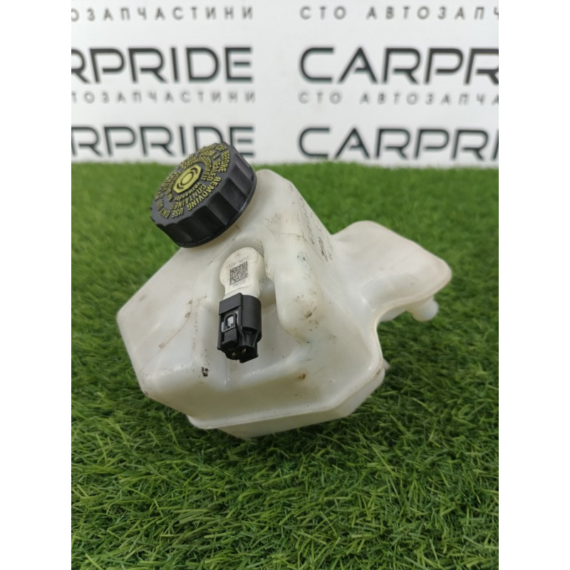 Бачок тормозной жидкости (тормозная система) Mercedes-Benz E-class w212 2013 2.2 CDI a2124300202