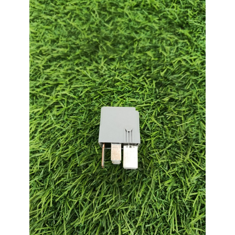 Реле (электрика) Mercedes-Benz E-class w212 2013 2.2 CDI a0025428719