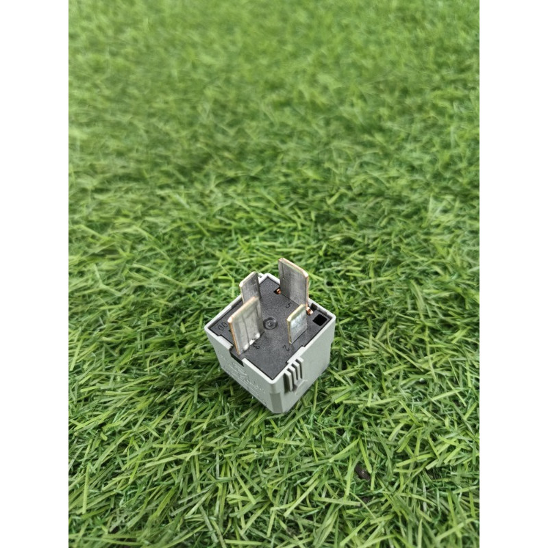 Реле (электрика) Mercedes-Benz E-class w212 2013 2.2 CDI a0025428719