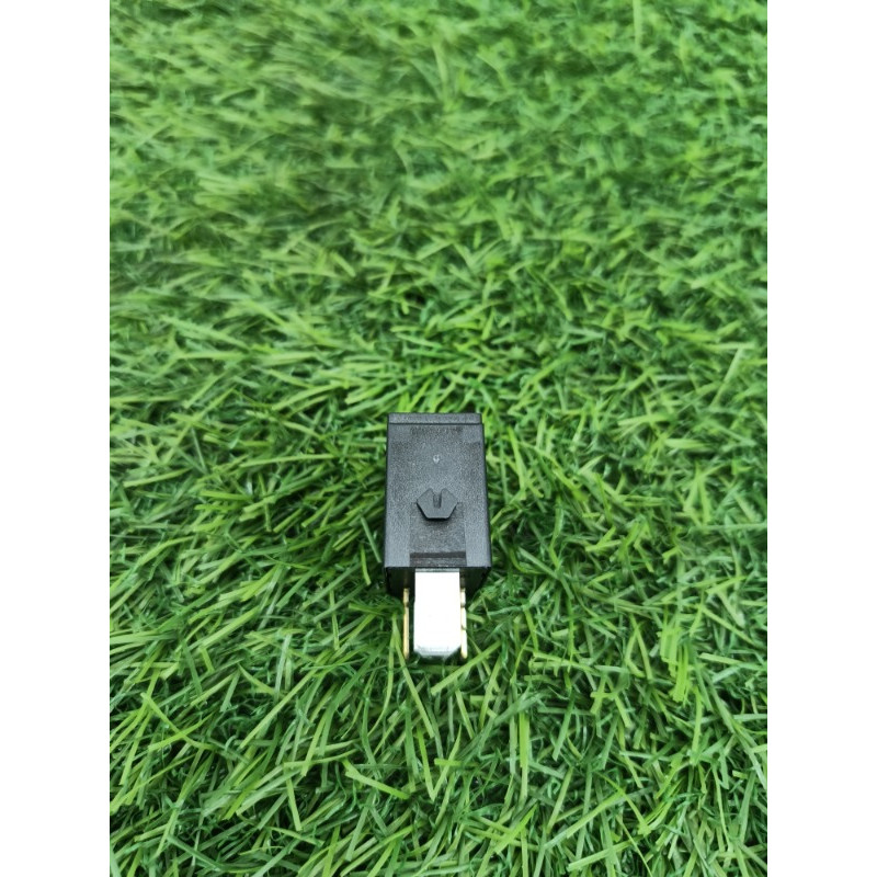 Реле (электрика) Mercedes-Benz E-class w212 2013 2.2 CDI a0025421119