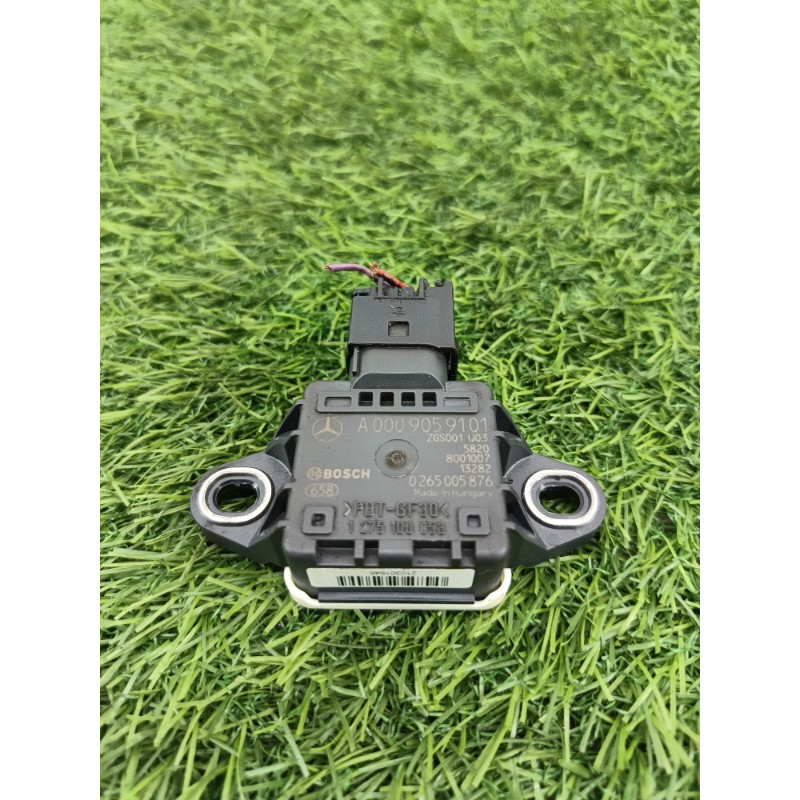 Датчик поперечного ускорения (ESP) (электрика / датчики) Mercedes-Benz E-class w212 2013 2.2 CDI a0009059101