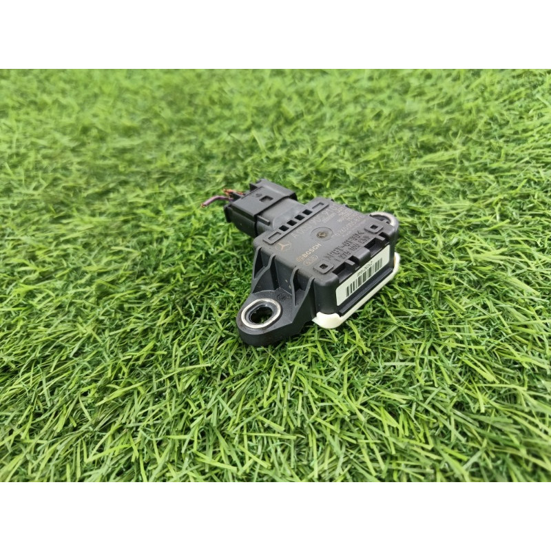 Датчик поперечного ускорения (ESP) (электрика / датчики) Mercedes-Benz E-class w212 2013 2.2 CDI a0009059101